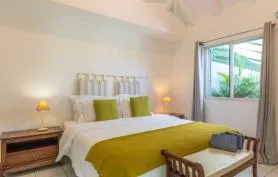 Cottages Les Sucriers dans un écrin de verdure se