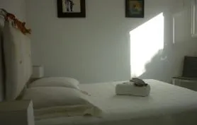 Chambre d'Hôtes Maclo avec piscine et spa