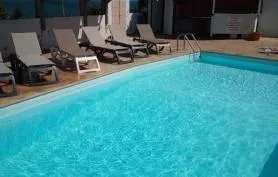 Villa agréable piscine jacuzzi  à louer au robert