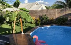 Villa créole avec piscine et jardin privé. Idéal en famille. Kids friendly. 