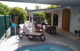 A St François à louer avec piscine balnéo