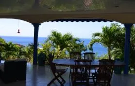 Face à la mer des caraïbes, villa grande piscine au sel CLIM