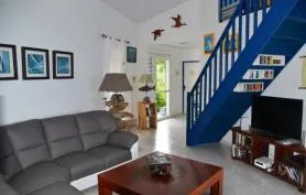 Villa Bleucaraibes, face à la mer des caraïbes, grande piscine au sel  CLIM et WIFI
