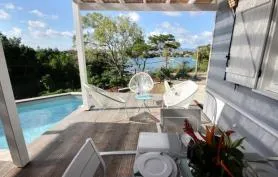 Villa 2 CH, piscine, vue mer, moderne, plage à pied 10 mins