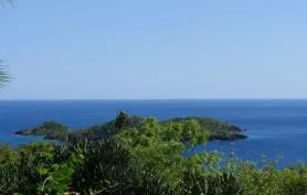 Villa raffinée à louer, piscine privée, vue mer à Malendure, Guadeloupe