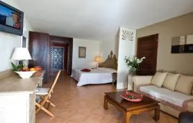 Luxueux Studio, grand standing, tout confort, très belle vue sur Orient Bay