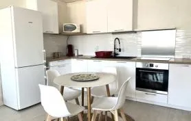 Studio pour 2 personnes dans résidence sécurisée avec (piscine)* et à 150m de la plage.