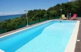 Villa avec piscine privée 3 chambres vue mer sur Sainte Anne