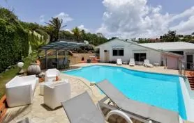 Villa avec piscine privée vue mer 4 chambres sur Sainte Anne