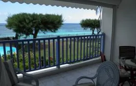 F2 face à la mer, accès direct plage du Bourg, piscine et tennis