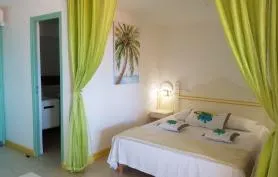 Studio**** 4p,2 ème étage, tout confort,Wifi Gratuit,magnifique terrasse,somptueuse vue mer,parking