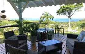 Villa Cyann, vue mer et proche de la plage de Grande-Anse, avec jaccuzi