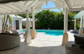 Villa Uhaïna, zen et atypique, avec piscine et balnéo