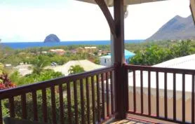 Splendide T3 'Chalet' avec vue mer panoramique et grande piscine de résidence