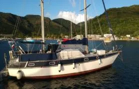 Bateau-logement Aventure + option plongée bouteille