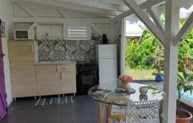 Bungalow Ti kaz a Max avec piscine privée, pour deux
