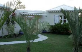 Villa de standing avec piscine à louer à Saint-François