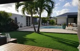 Villa de standing avec piscine et spa au calme et sans vis à vis