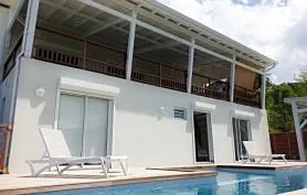 Villa Terre et Mer, vue extraordinaire sur la baie de Malendure et piscine d'exception!