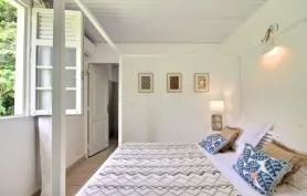 Villa 4ch, vacances en pleine nature, piscine privée, vue 180°