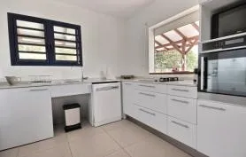 Villa 3 chambres piscine chauffée & sécurisée, accès PMR