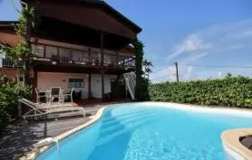 Bas de villa 2 chambres avec piscine privée et grand jardin