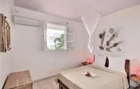 Bas de villa 2 chambres avec piscine privée et grand jardin
