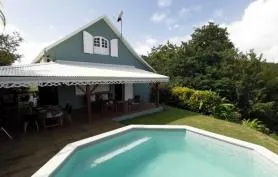 Villa Savane T4 en lisière de parc naturel avec magnifique vue mer