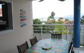 Appartement Altéra 4 t3  vue sur la baie de Fort de France en face de l’Anse Mitan