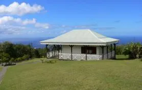 LE POINT DE VUE  maison à BELLEFONTAINE vue 360 ° sur mer et montagne