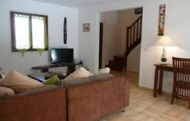 Villa Tuscany dans résidence sécurisée, piscine au sel à proximité de la plage desRaisins Clairs