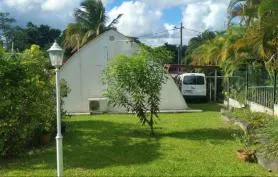 Agréable bungalow proche Fort-de-France - plage à 6kms