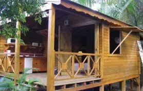 Location gîte de charme, La Créolina, piscine, dans jardin tropical