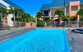 Appartement 1 chambre avec piscine, 1min de Pinel!
