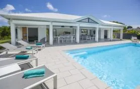Superbe villa moderne avec piscine à Saint François