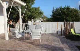 Gîte Monoï 4 personnes refait à neuf en 2021 avec piscine privée