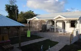 Gîte Monoï 4 personnes refait à neuf en 2021 avec piscine privée