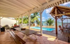 Villa front de mer, 4 CH, piscine, superbe vue mer, accueil chaleureux