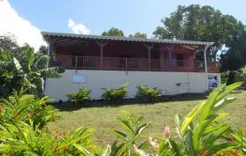 Jolie villa 4 étoiles avec piscine vue mer à louer à BOUILLANTE