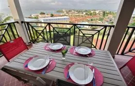 Villa Cécia  avec piscine, vue mer à 300m de la plage