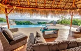 Villa de standing, moderne, 3 CH, vue mer, piscine à débordement