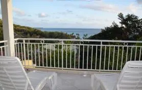 Location villa F4 à 150 mètres de la plage de l'Anse-Figuier