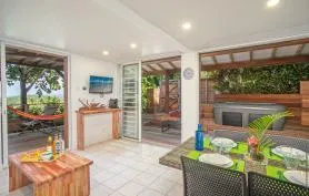 Villa Canopée - Apt 3 **** Vue mer Grand T2, SPA privé