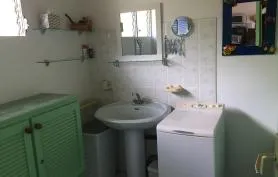 ANSES D'ARLET Petite Anse - Loue Appt T2 Climatisé Terrasse 19 m² 