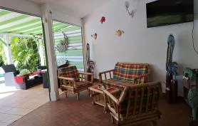 villa avec piscine privée Res KARUKERA sur la route touristique de la pointe des châteaux.