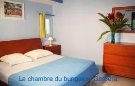 HOTEL FLEURS DES ILES  avec un acces direct a pieds a la plage de grande Anse