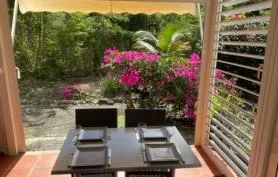 1/4 DE VILLA   TI CRABE LOCATION A ANSE DES ROCHERS