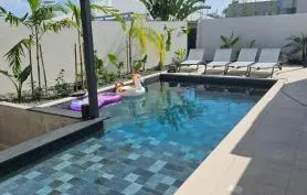 Villa Manaté avec piscine et jacuzzi