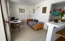 Bungalow chez Nine avec piscine 