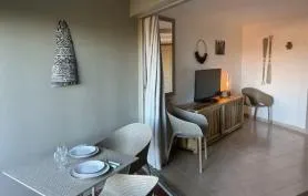 Studio Une Vague de plaisir rez de jardin 58m de la plage 
